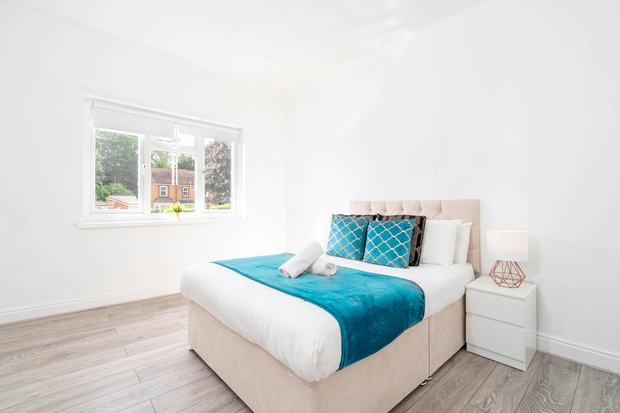 Five Bedroom Townhouse - Near City Centre - Edgbaston - On Street Parking - Wifi - Netflix - 974P Birmingham Esterno foto