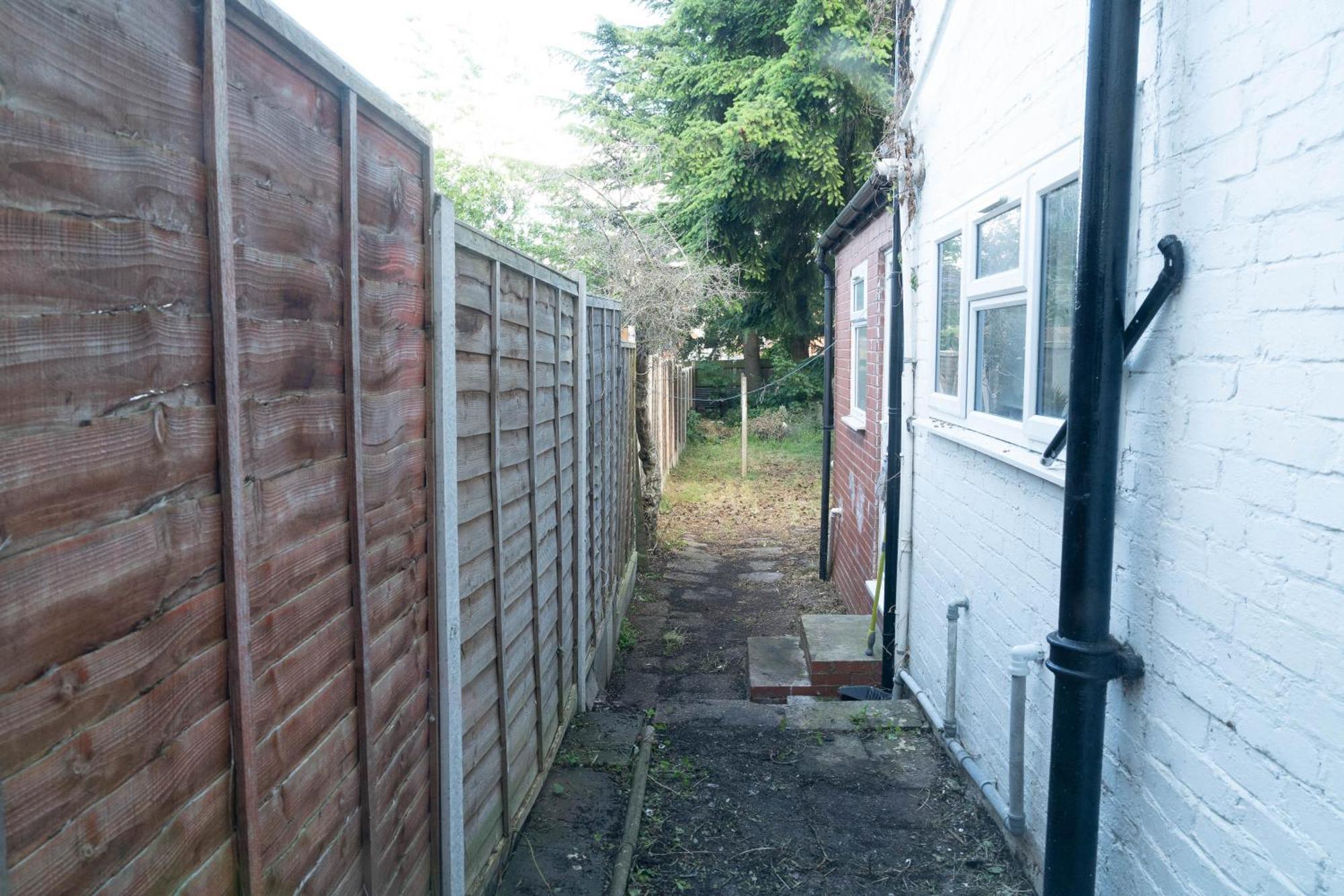 Five Bedroom Townhouse - Near City Centre - Edgbaston - On Street Parking - Wifi - Netflix - 974P Birmingham Esterno foto